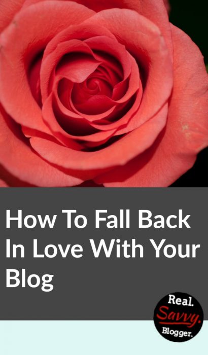 How To Fall Back In Love With Your Blog ★ Don't let the pressure of what others are doing interfere with your love of blogging. Each of us is unique and different. Our voices connect with different people but are each important. Learn how to fall back in love with your blog with these simple reminders.